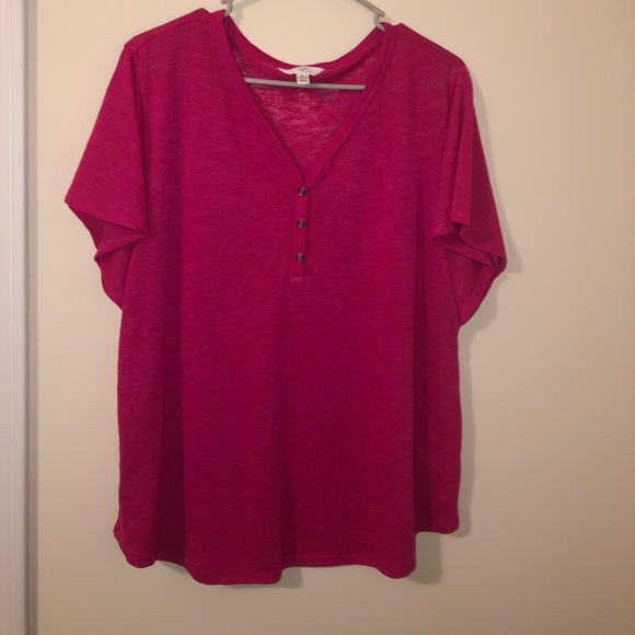 Pink shirt with buttons - Picture 2 of 2